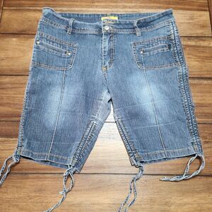 DG Drama Gold Junior Shorts 11